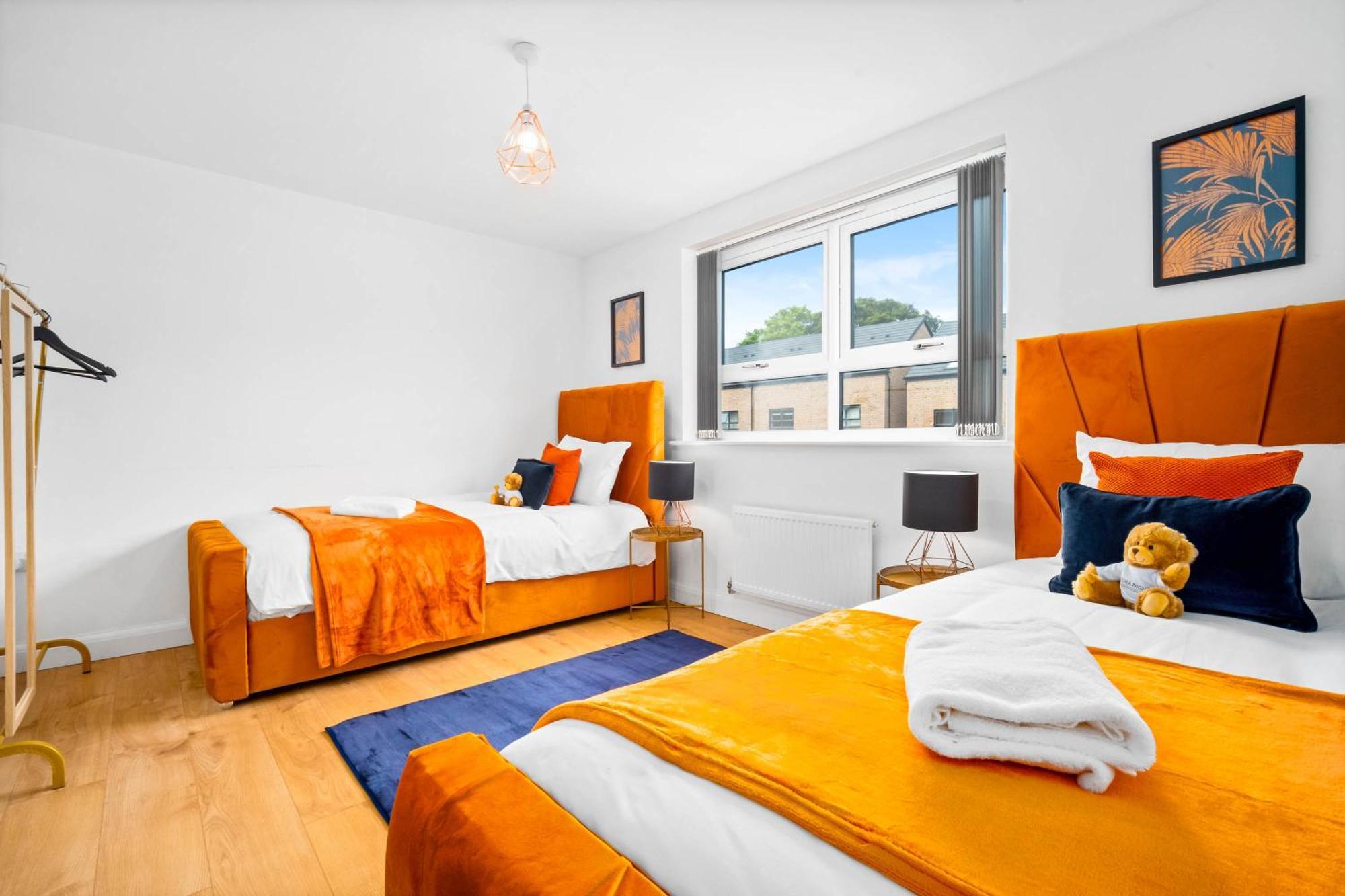 Luxury City Centre 5 Bed House With En-Suite, Bbq, On-Site Parking By Azura Nights Birmingham Bagian luar foto